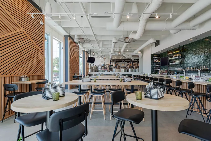 ما الفرق بين الكوفي شوب والكافيه